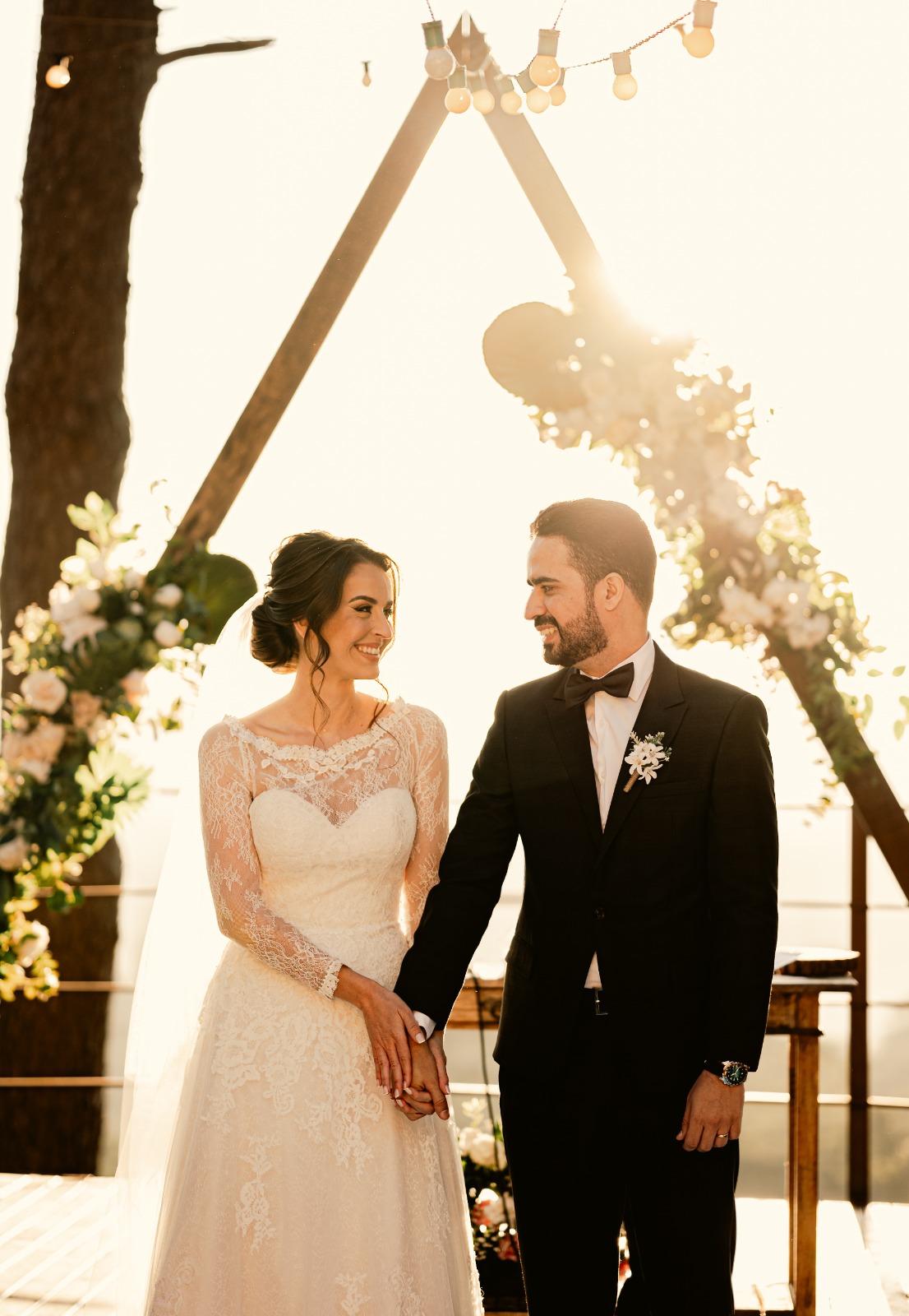 Juliana e André | Casamento ao pôr do sol no Villa Vezzane