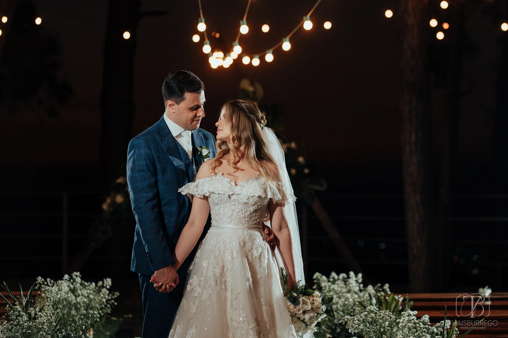 Maiane e Augusto | Casamento ao ar livre com cerimônia ao cair da tarde - Villa Vezzane