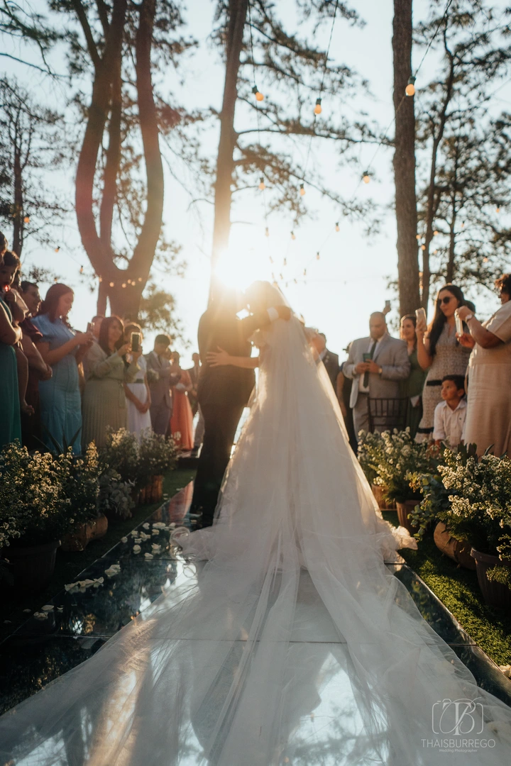 Maiane e Augusto | Casamento ao ar livre com cerimônia ao cair da tarde - Villa Vezzane