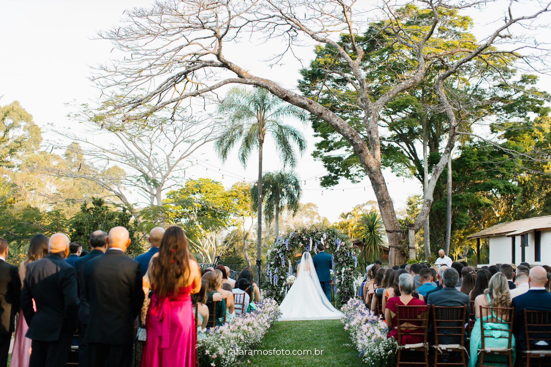 Isabela e José | Casamento leve e romântico, por Rafa Ramos